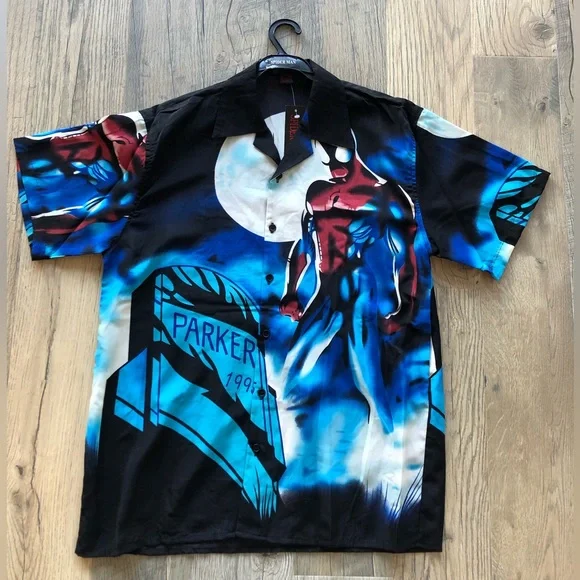 NWT Spider-Man Button Down Short Sleeve Tee Medium